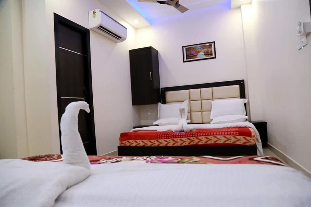 Hotel White Tulip Amritsar Bagian luar foto